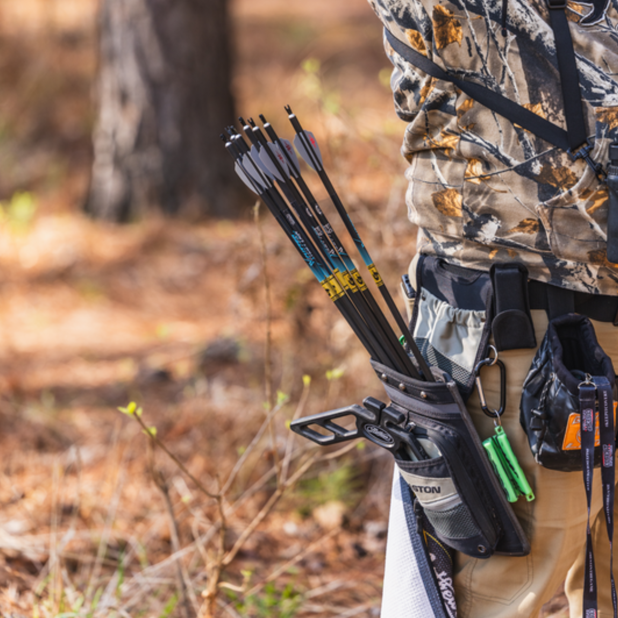Gold Tip X Cutter Plus Arrows in a Quiver