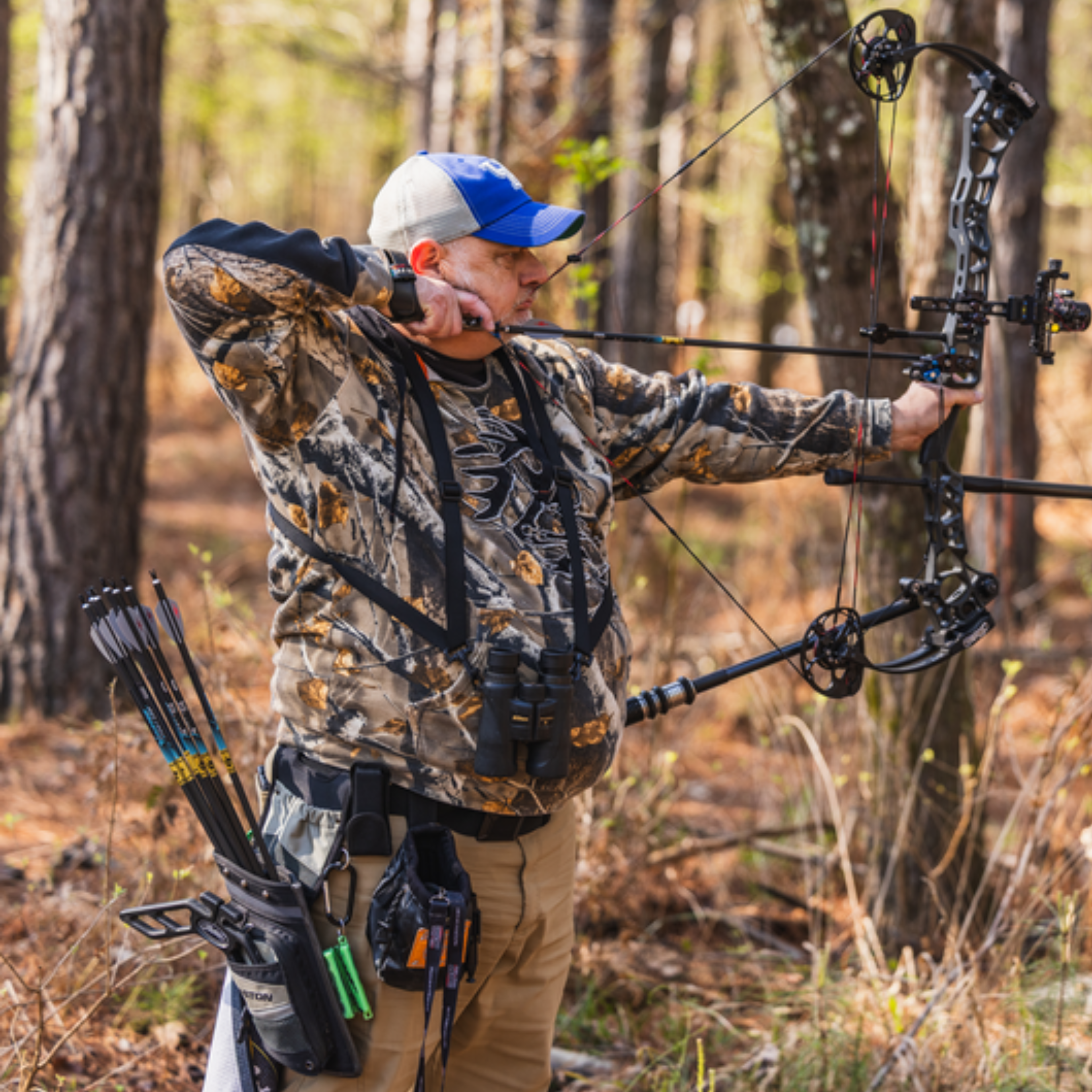 Team Gold Tip Shooting a Gold Tip X Cutter Plus Arrow