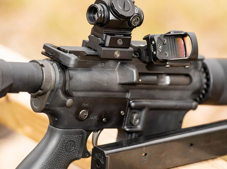 How to Pick the Perfect Red Dot Sight for Your AR-15 Rifle